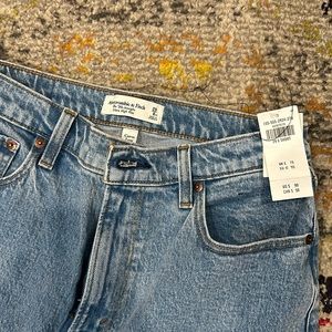 Abercrombie & Fitch 90’s Straight Ultra High Rise Curve Love Jeans